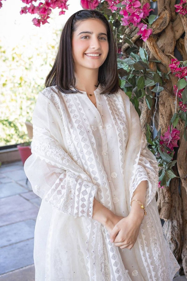 APPLIQUE ORGANZA KURTA