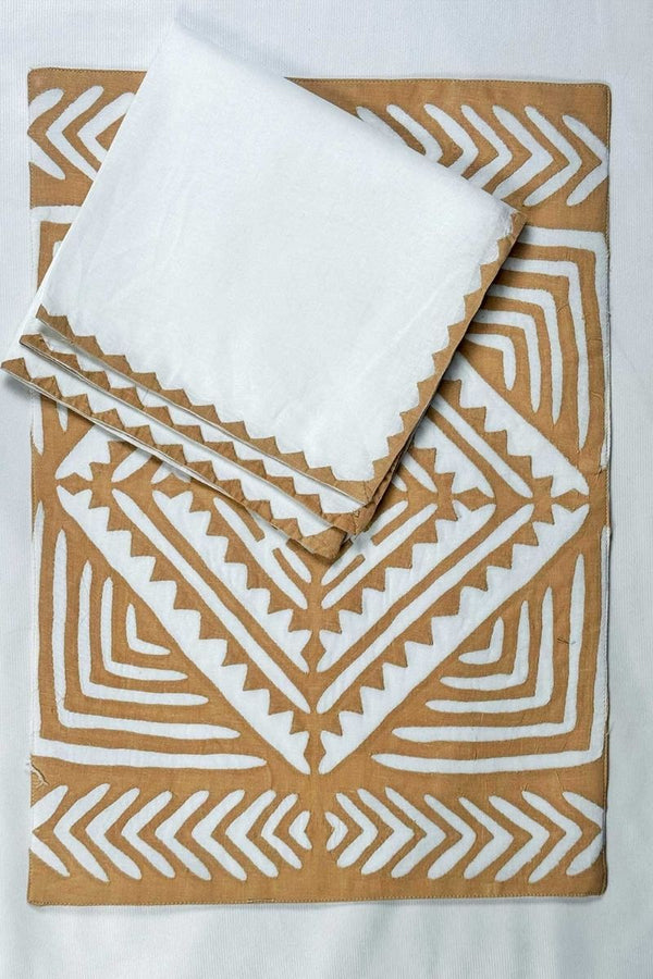 Beige Table lInen