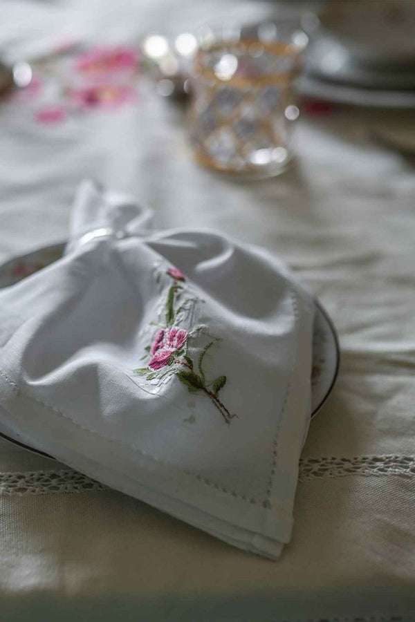 Crochet with Tarkashi Dining Table Cover