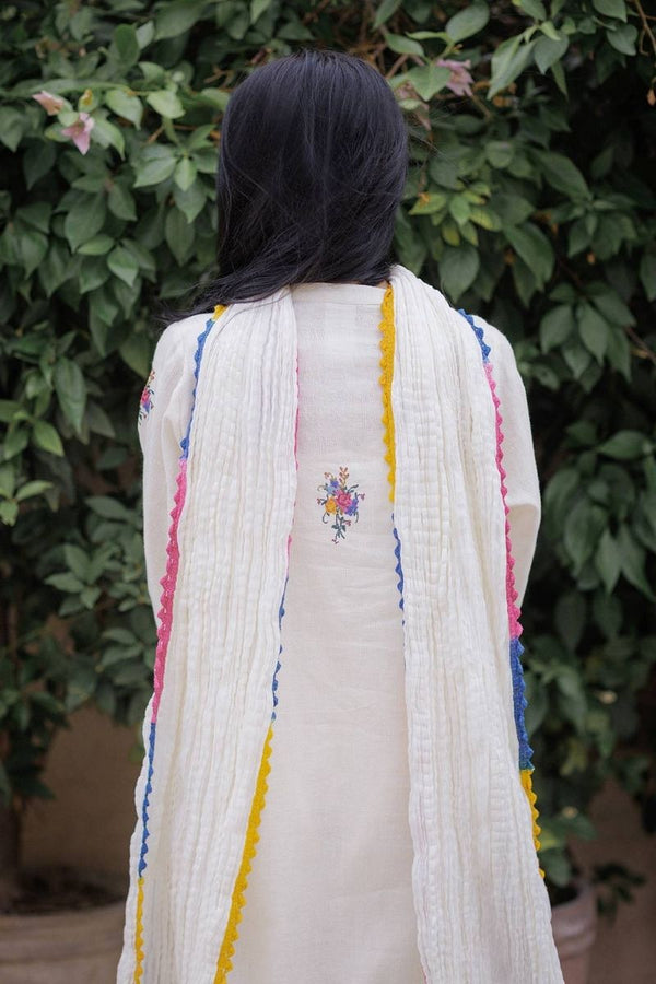 OFF-White Embroidered Pair