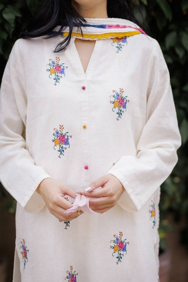 OFF-White Embroidered Pair