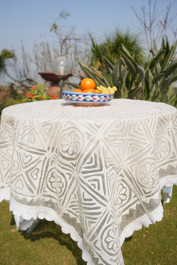 Royal Veil Dining Set