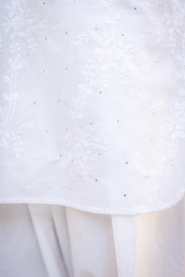 White Emroidered Kurta